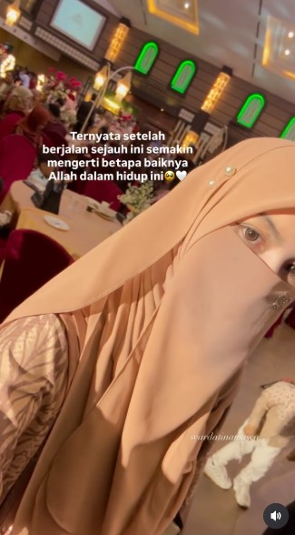 9 Potret Wardatina Mawa, istri sah yang laporkan perselingkuhan suaminya dengan Inara Rusli