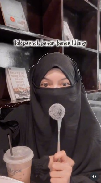9 Potret Wardatina Mawa, istri sah yang laporkan perselingkuhan suaminya dengan Inara Rusli
