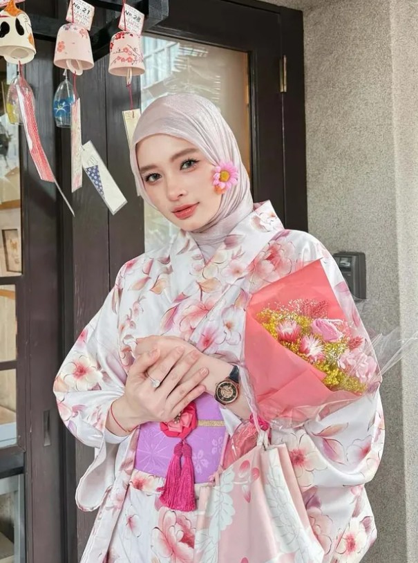 Inara Rusli dituding jadi selingkuhan suami orang, begini respons manajer ungkap kondisi sang artis