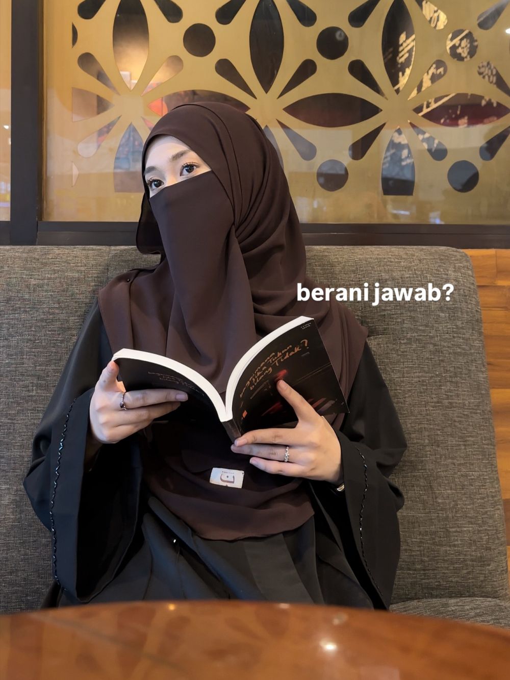 Tak pernah diekspos, YouTuber Fiki Naki resmi nikahi Tina Agustin, ini 9 potret sosok sang istri