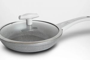 5 Rekomendasi panci granit terbaik di bawah Rp400 ribu, anti lengket dan tahan lama untuk masakan