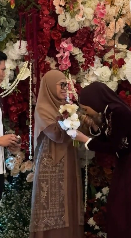 Sempat putus kini balikan, 7 potret Dara Arafah diam-diam dilamar Rehan Mubarak ini bikin fans heboh