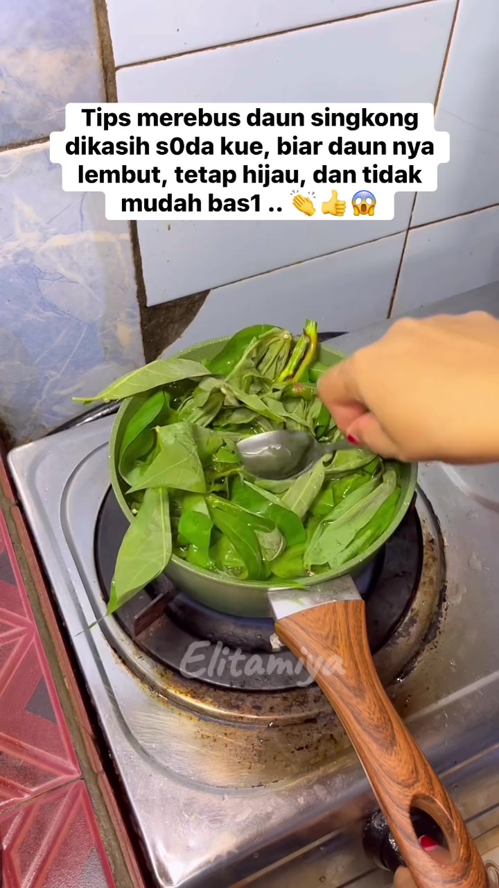 Ilmu dari pedagang nasi padang, ini trik daun singkong tetap hijau saat direbus dan tak mudah basi 