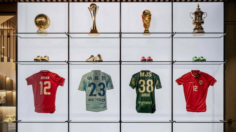 Buah dari kerja keras, dulu rumah Pratama Arhan beralaskan tanah kini bangun hunian megah, 7 potretnya