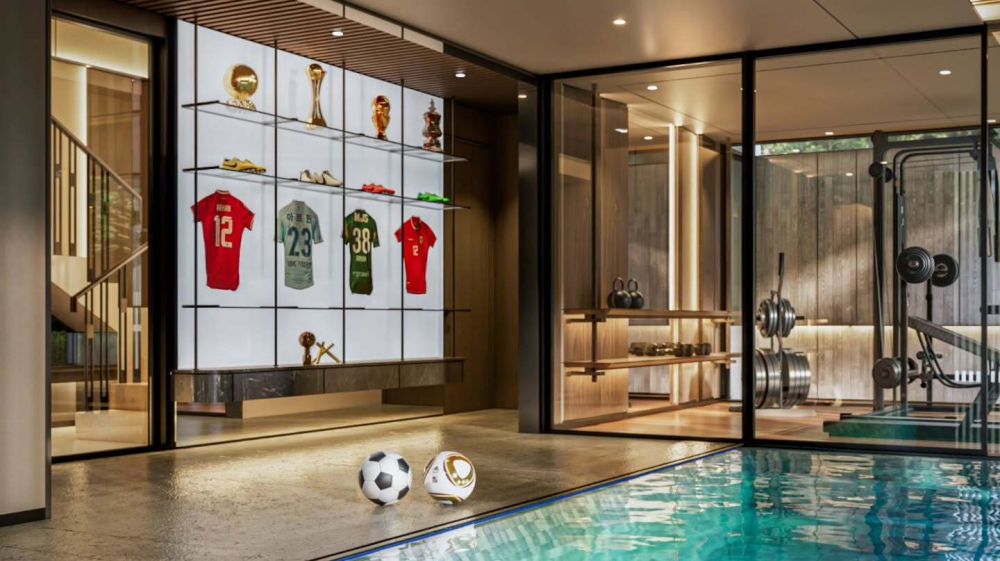 Buah dari kerja keras, dulu rumah Pratama Arhan beralaskan tanah kini bangun hunian megah, 7 potretnya