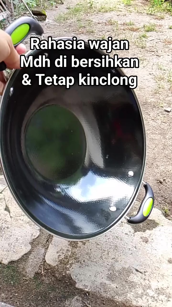 Rahasia pantat wajan bersih dan antigosong meski sering dipakai, cukup oleskan 1 bahan dapur ini