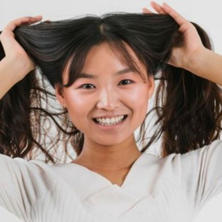 Tumbuhnya lebat dikira hair extension, ini trik suburkan rambut mudah rontok pakai 1 jenis daun