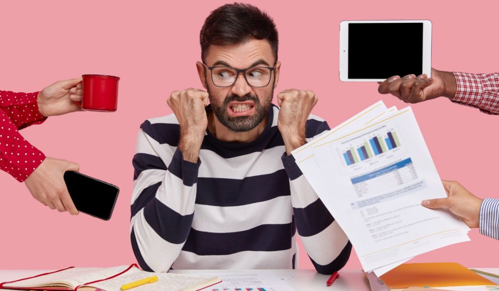 100 Kata-kata lucu tentang dunia kerja yang paling relate, ngakak dulu biar nggak burnout