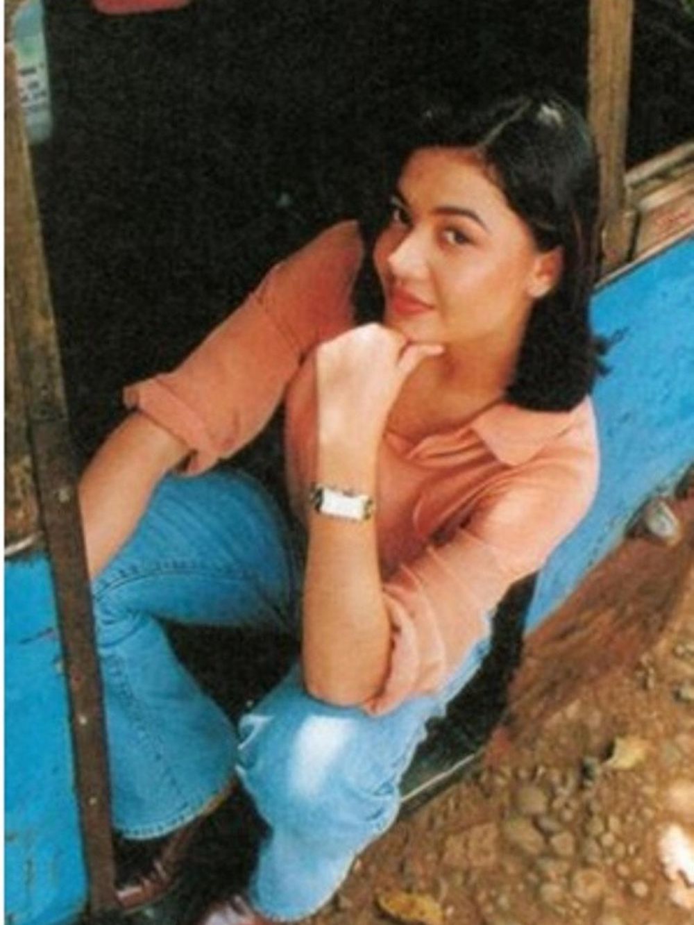 11 Potret lawas Sarah Si Doel Anak Sekolahan, cantiknya bikin jatuh hati