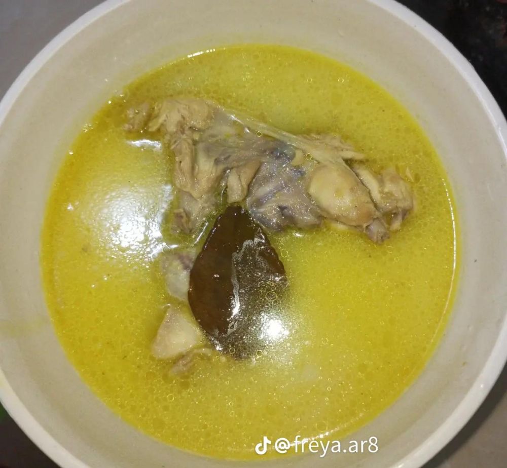 8 Resep bumbu opor ayam ala rumahan creamy dan harum rempah, cocok untuk menu spesial keluarga