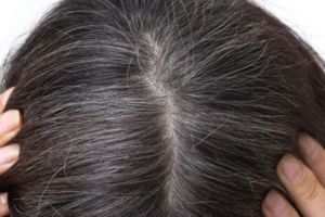 Trik agar uban tidak tumbuh labi meski usia sudah 35 tahun lebih, tanpa dicat hitam