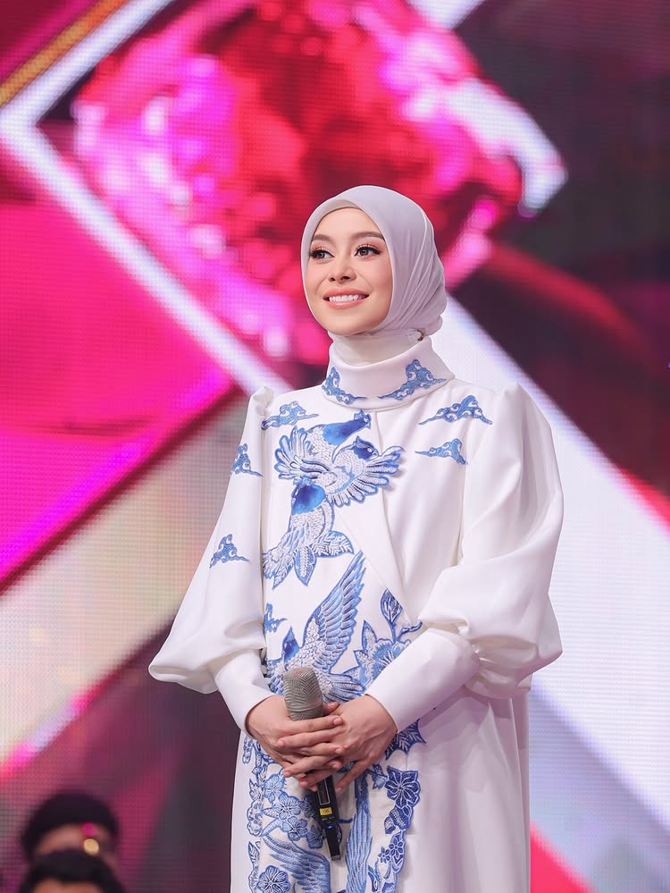 Hamil anak ke-3 selang 4 bulan melahirkan, ini 9 potret Lesty Kejora dengan baby bump sudah terlihat