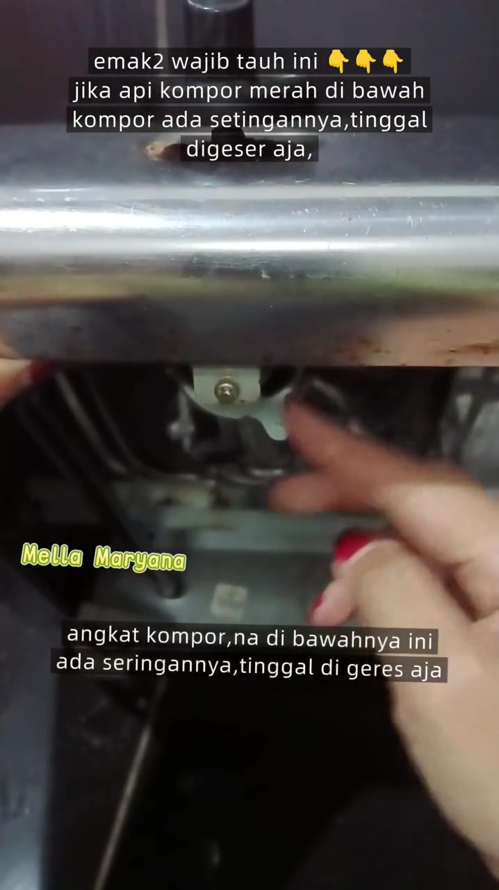 Api kompor berwarna merah bisa bikin perabot jadi gosong! Segera perbaiki dengan 1 langkah praktis ini