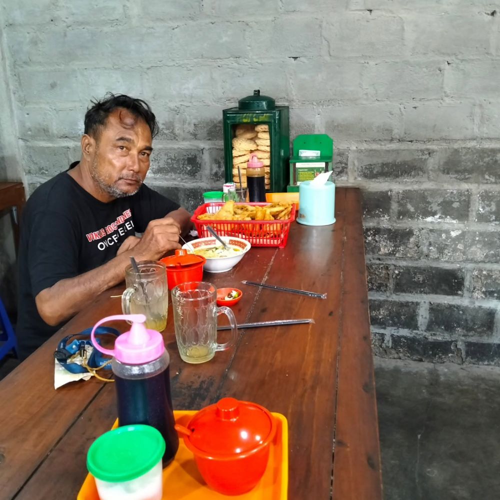 Dunia musik berduka, Ecky Lamoh mantan vokalis Edane dan Elpamas tutup usia setelah dirawat intensif