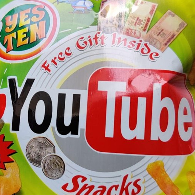 11 Nama unik jajanan yang bikin senyum sendiri, kreatif banget dan bikin nostalgia masa kecil