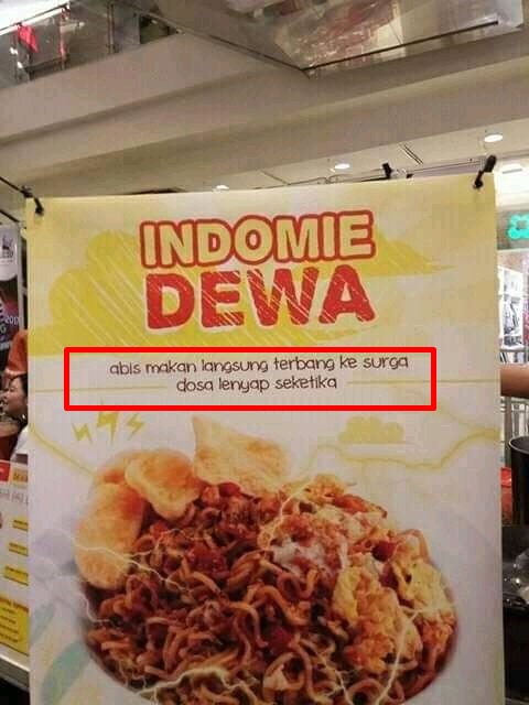 11 Spanduk lucu pedagang mi yang bikin ketawa, ide promosinya nyeleneh tapi bikin laper juga