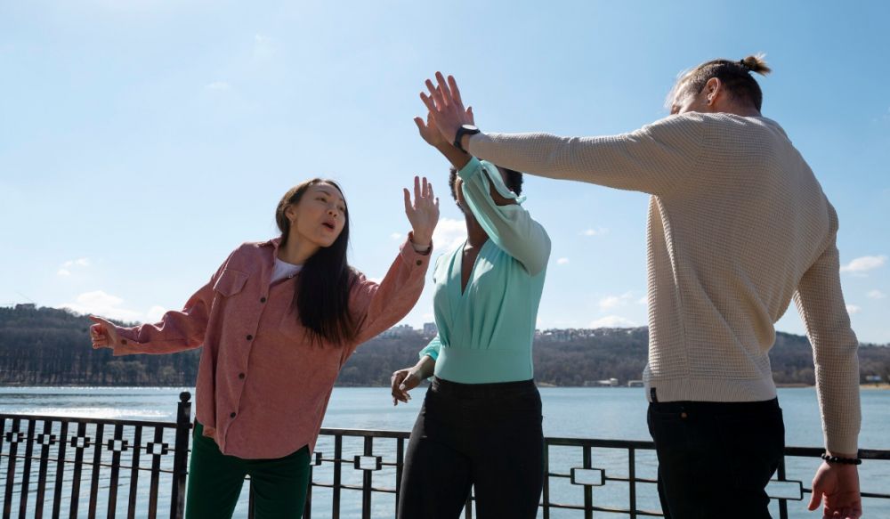 100 Kata-kata bijak tentang pertemanan penuh arti, cocok buat hati yang lagi butuh lingkaran positif