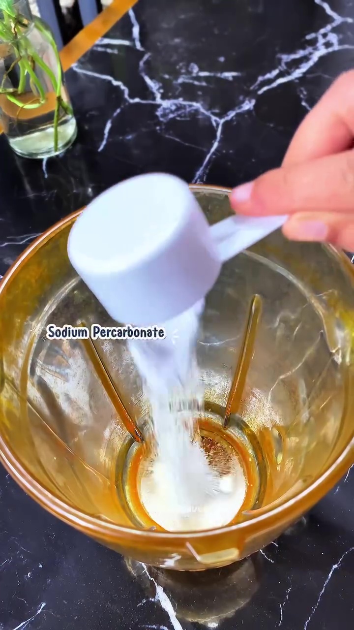 Kerak kunyit bikin blender jadi super dekil? Ini cara mengubahnya biar bening seperti baru beli