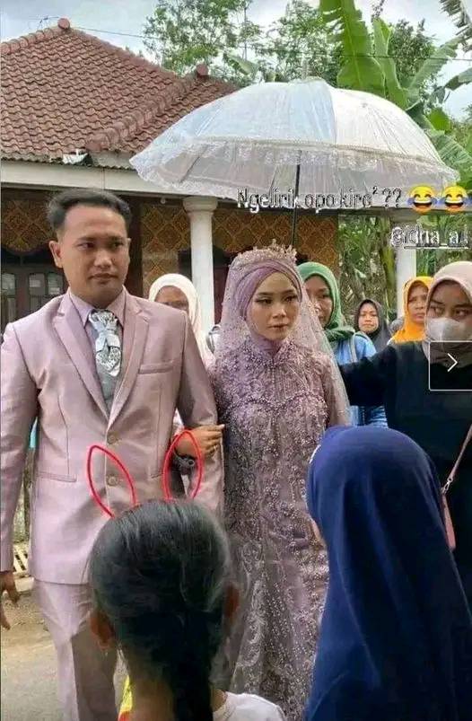 11 Potret nyeleneh dengan lingkaran merah nyeleneh, awalnya serem ternyata bikin ngakak