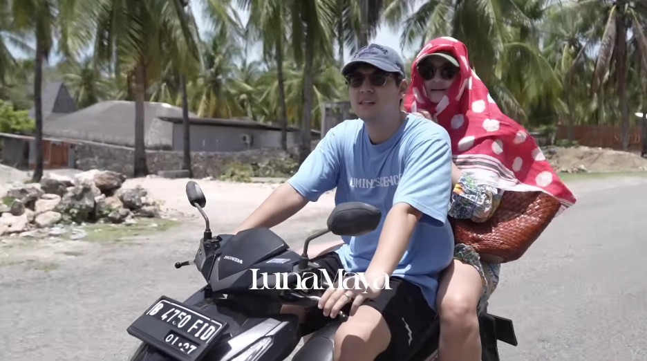 Rumah ibunda Luna Maya di Pulau Rote ini masih berdinding kayu, 9 potretnya homey view lepas pantai