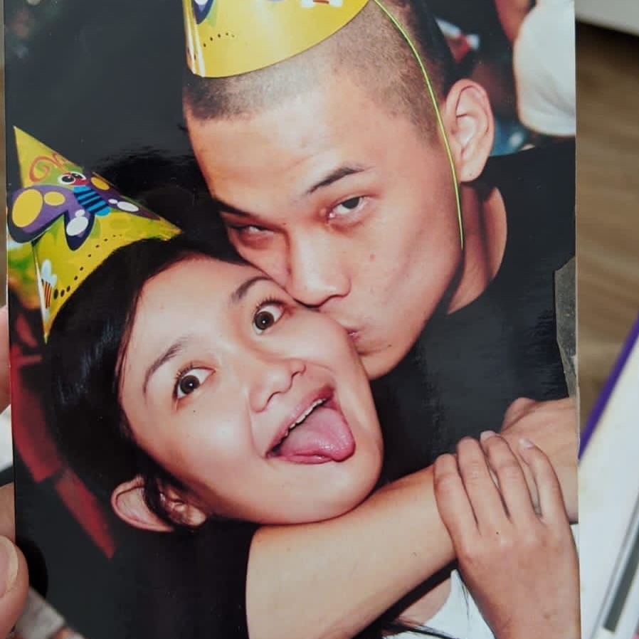 Presenter Katakan Cinta ini tetap eksis & punya body goals di usia 42, ini 11 transformasinya