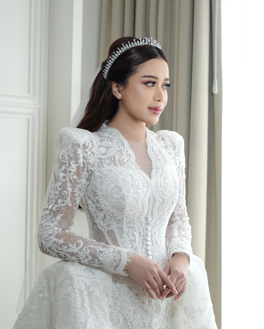 Gaun pernikahan Brisia Jodie ini terinspirasi dari Kate Middleton, 7 potret detailnya anggun pol