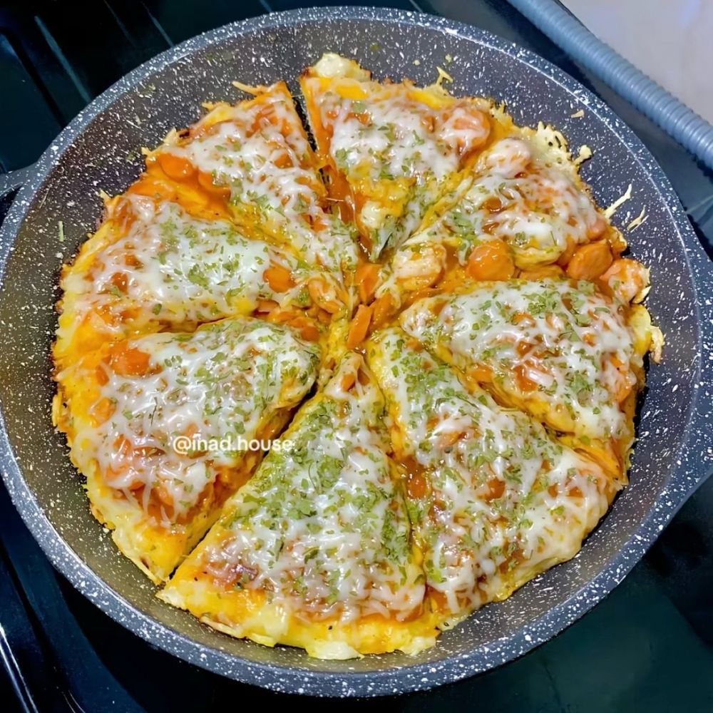 9 Resep pizza teflon dengan topping keju yang anti ribet tapi tetap cheesy dan istimewa