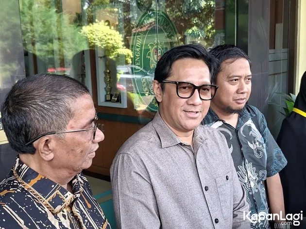 Akhiri konflik perceraian yang panjang, Andre Taulany lega usai resmi ikrar talak terhadap Erin