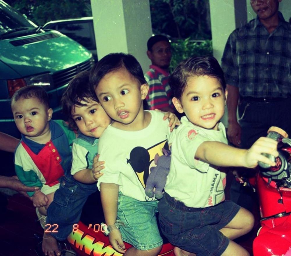 Imut saat diajak manggung Maia Estianty, begini 9 potret masa kecil Al Ghazali