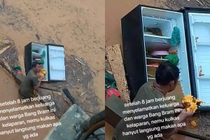 Momen haru pria santap makanan dari kulkas yang hanyut saat banjir, lahap usai evakuasi keluarga 8 jam