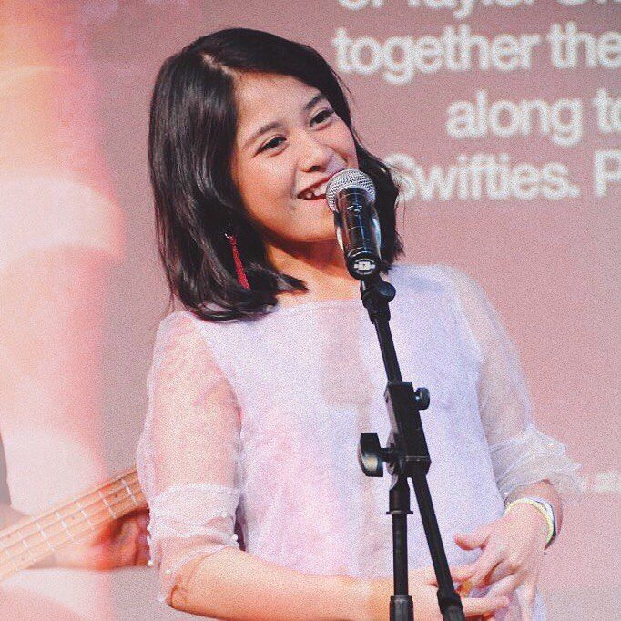 Bocah foto bareng BJ Habibie ini kini makin menawan, 11 potret terbarunya disebut mirip Dian Sastro