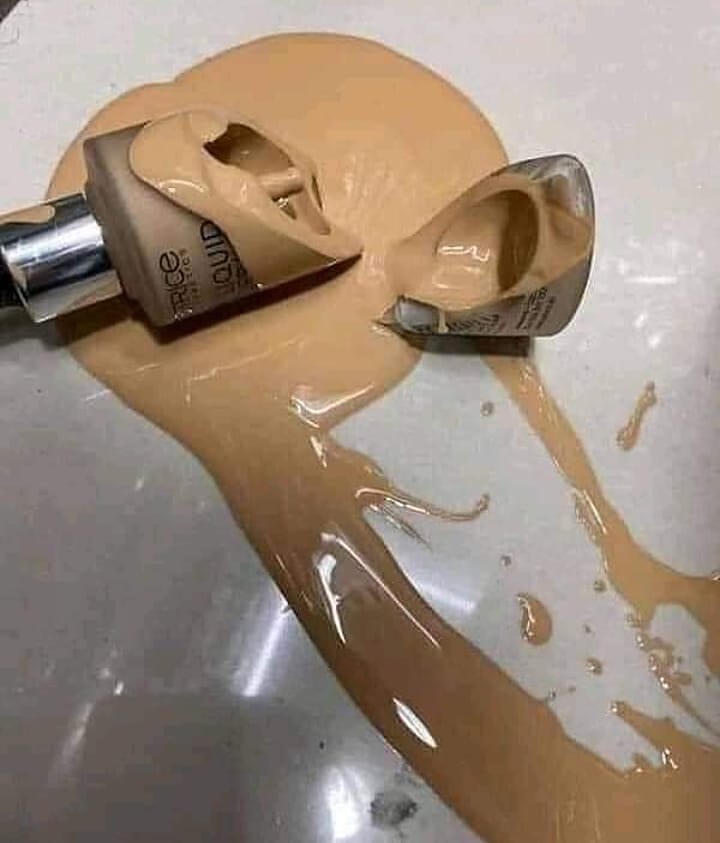 Cuma cewek yang bakal ngerti, 13 potret lucu ini buktiin susahnya hal kecil di hidup perempuan