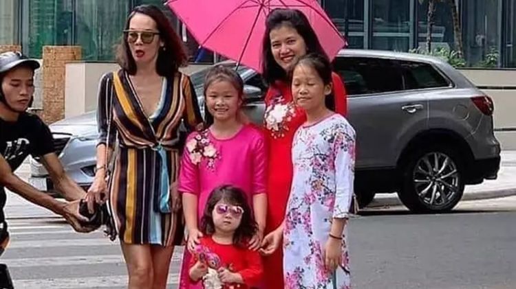 11 Momen tak terduga di tempat umum ini bikin mata melongo, antara lucu dan aneh banget