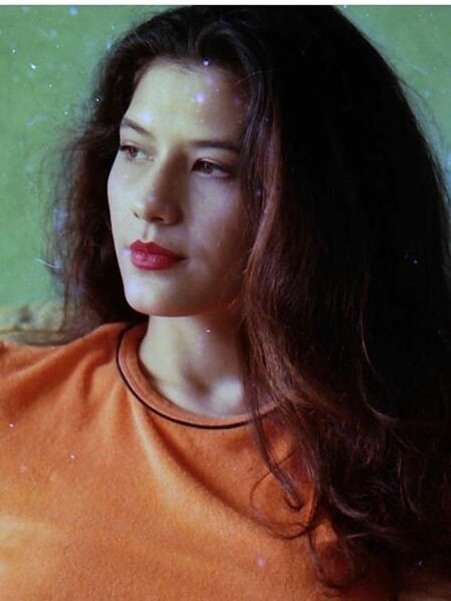 Gadis iklan Pepsodent era 80-an ini ternyata ibu aktor ganteng, intip 11 transformasinya