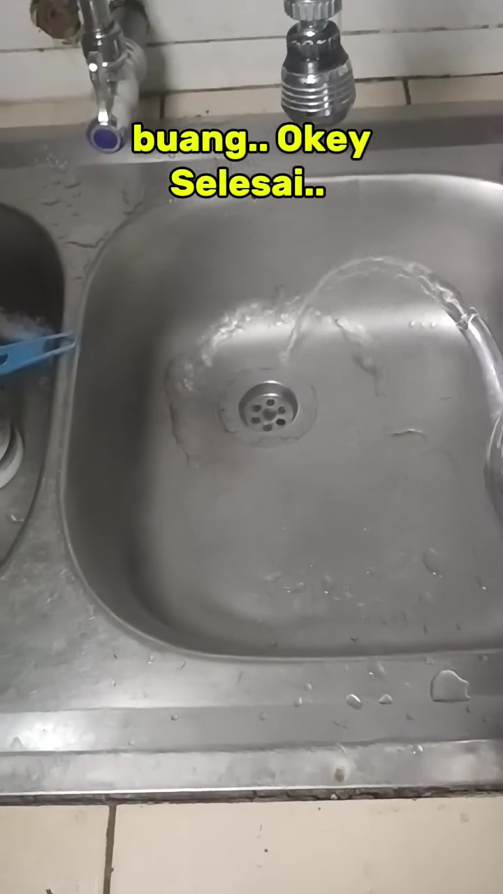 Bukan dicuci, ini cara sterilkan teko baru biar lebih aman dipakai merebus air tanpa ada residu