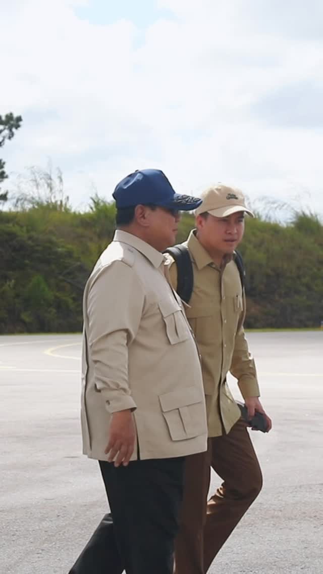 9 Potret Agung Surahman, aspri Prabowo disorot ngevlog 'a day in my life' ke lokasi bencana Sumatera