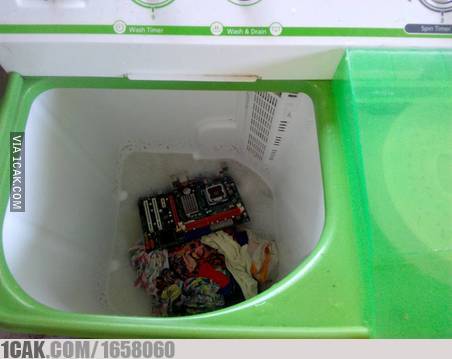 Lucu tapi bikin greget, 13 momen nyuci barang aneh ini sukses bikin netizen garuk kepala
