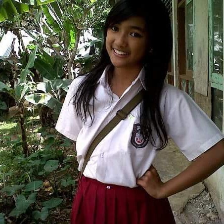 Ada yang dikira pakai riasan, begini foto jadul 15 aktris saat SD