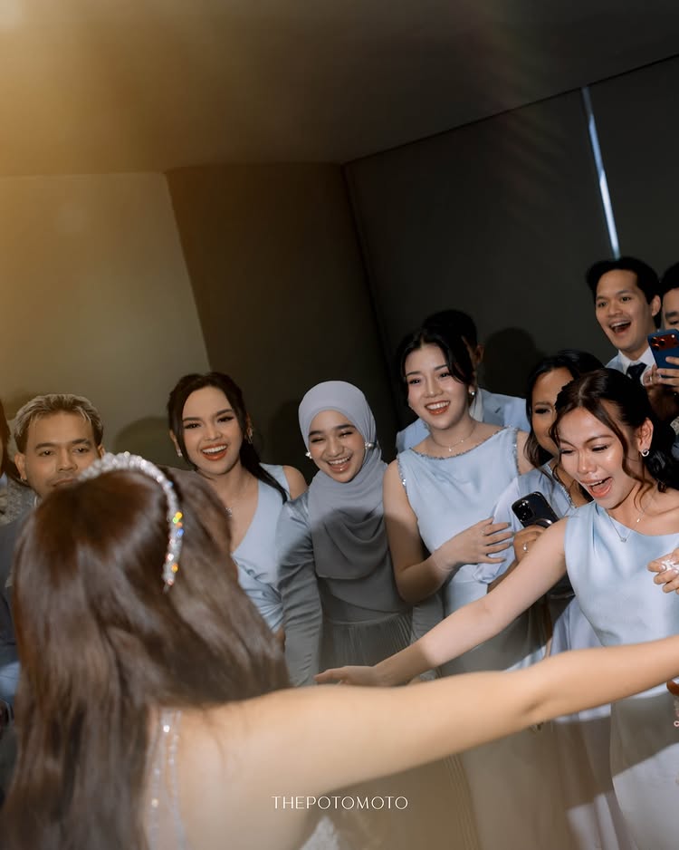 9 Potret resepsi pernikahan Brisia Jodie dan Jonathan Alden, megah bertema ala negeri dongeng