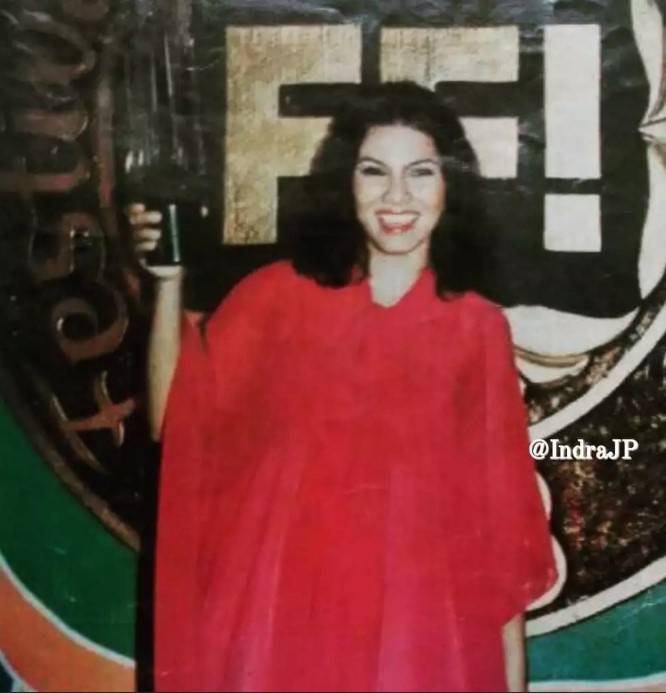 Pesonanya bikin kagum, 11 potret Joice Erna nenek Ariel Tatum yang jadi idola film era 80-an