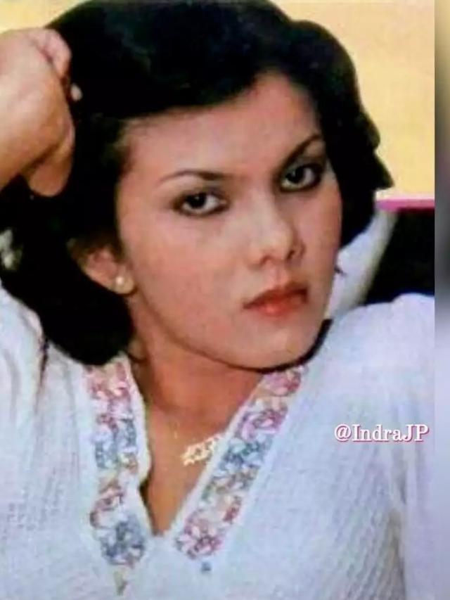 Pesonanya bikin kagum, 11 potret Joice Erna nenek Ariel Tatum yang jadi idola film era 80-an