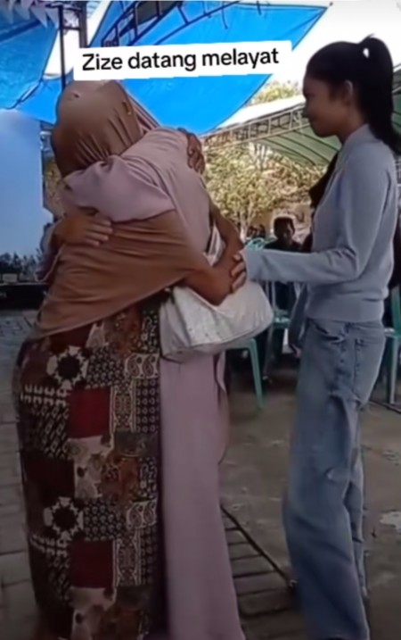Takziah ke rumah duka ayah Pratama Arhan, Azizah Salsha dikritik tak pakai hijab, ini alasannya