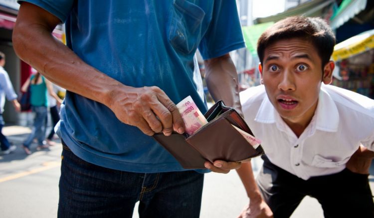 100 Kata-kata sindiran untuk orang mata duitan, pedas tapi elegan