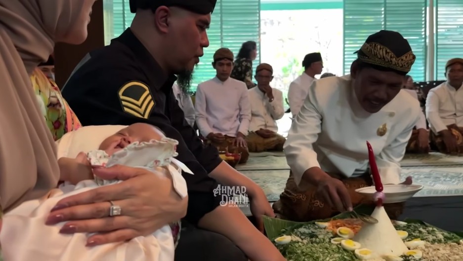 9 Potret Ahmad Dhani dan Mulan Jameela gelar akikah anak adopsinya, terungkap asal usul sang bayi