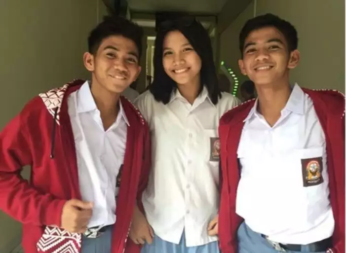 Potret lawas 13 pedangdut dari SMA ke panggung, penampilan Dewi Perssik bikin pangling