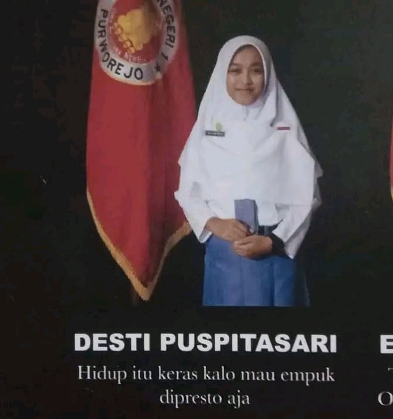 11 Motto hidup paling gokil di buku tahunan SMA, ada yang bikin ngakak sampai mikir