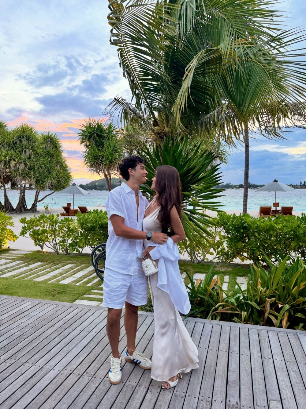 Berduka ditinggal Ibu, Olla Ramlan sebut kehadiran pacar berondong Tristan Molina sebagai penguatnya