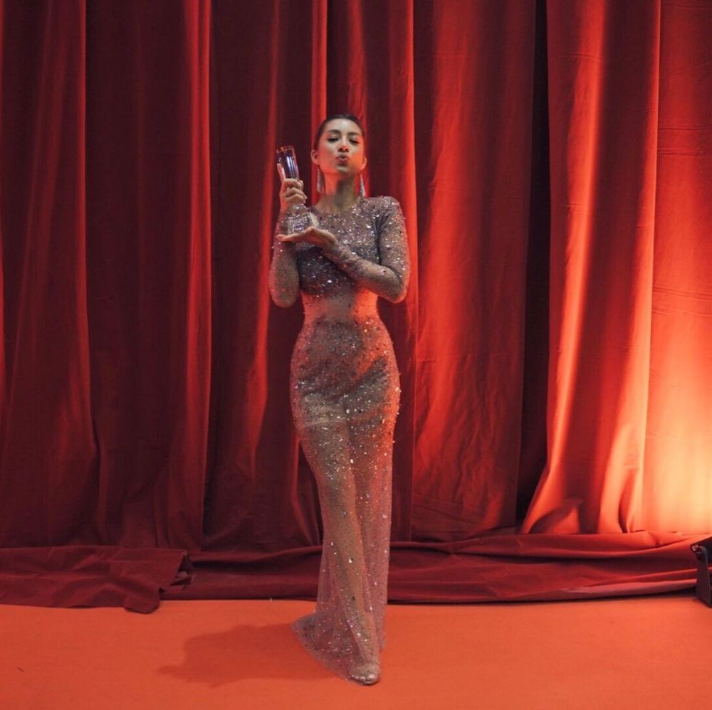 10 Transformasi Jennifer Bachdim, punya body goals tanpa filler meski kini jadi ibu 4 anak