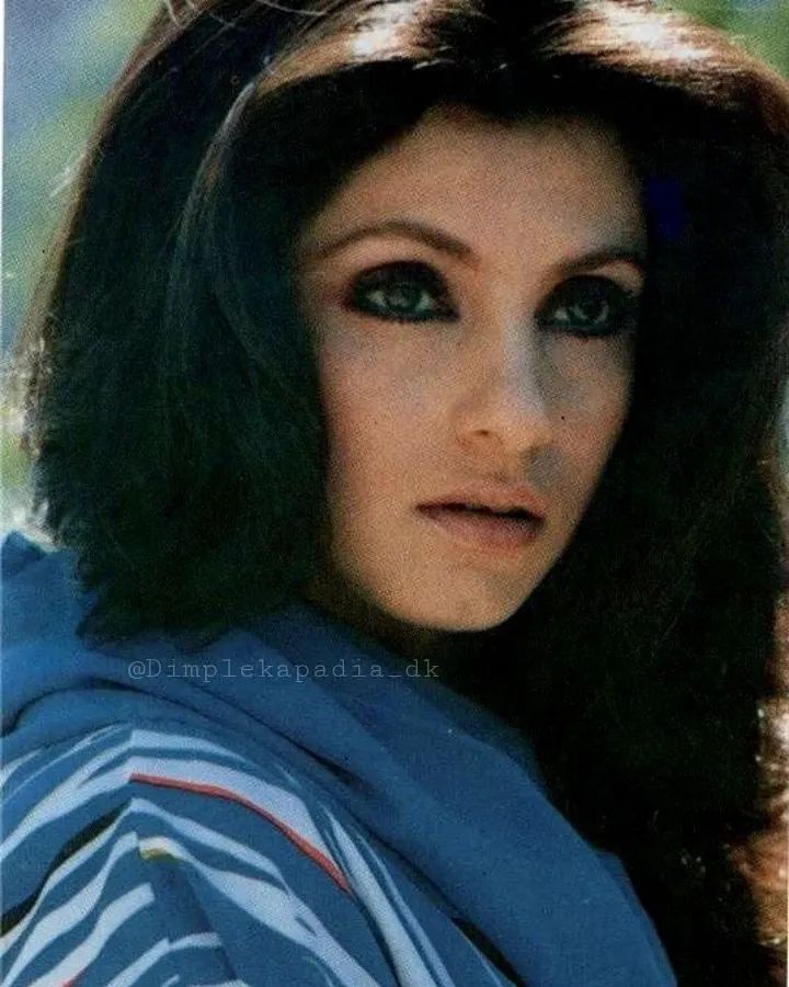 Cantiknya bikin terpesona, begini foto lawas ibu 11 aktris Bollywood