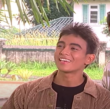 Primadona pada masanya ternyata pernah jadi salesman, intip 9 foto lawas pemeran Jun di Jin dan Jun